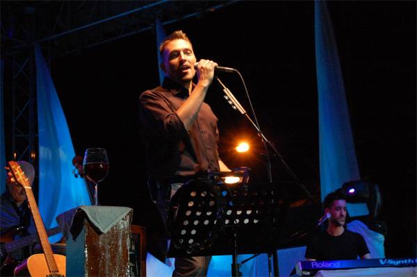 Egyszeri Ákos-szuperkoncert 