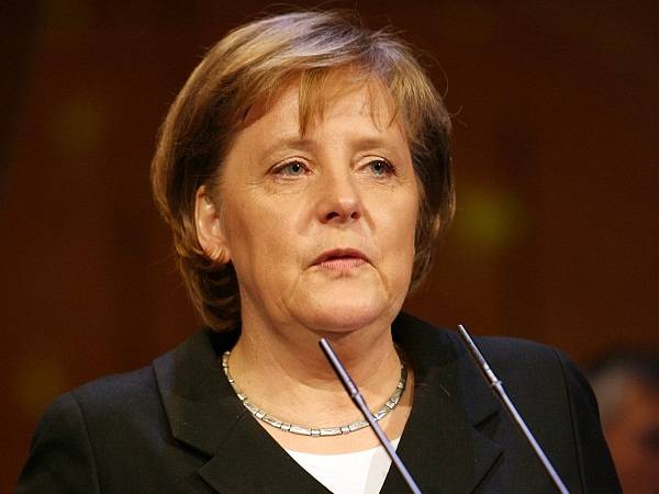 Merkel: a legnagyobb kihívás előtt az EU
