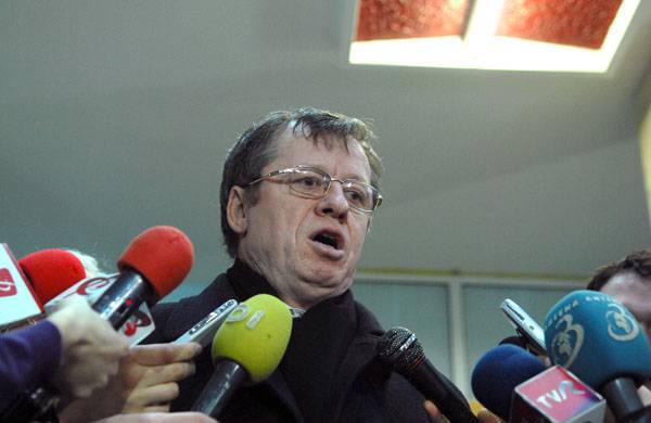 Béremelés 30 ezer oktatónak