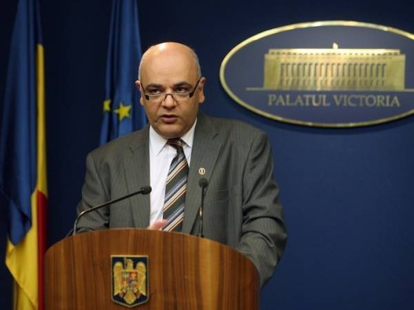 Raed Arafat visszatér az egészségügyi minisztériumba