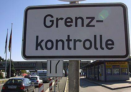 Dánia után Ausztria is visszaállíthatja a határellenőrzést