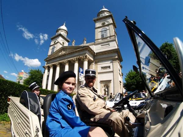 Autókaraván Szatmár megyében