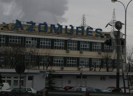 Ezrek maradnak munka nélkül 