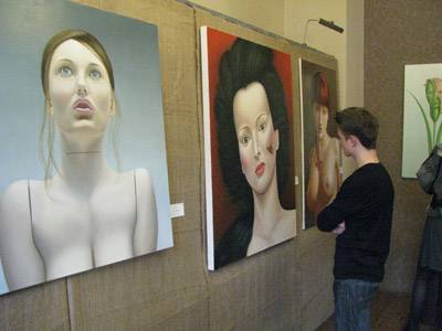Szürrealista festmények Nagykárolyban 