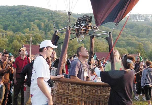 Egyre nagyobb teret hódít a hőlégballonozás 