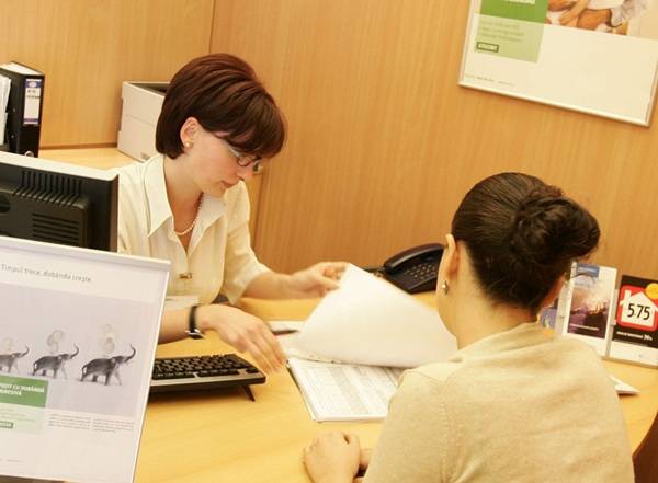 Csökkent az átlagbér, nőtt a munkanélküliség