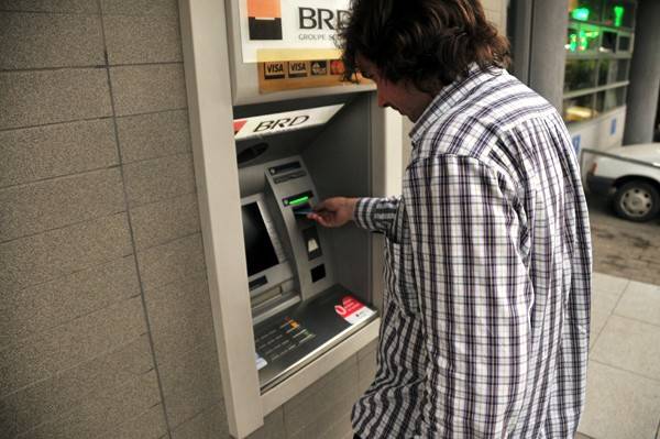 A lakosság többsége egyik fizetéstől a másikig él