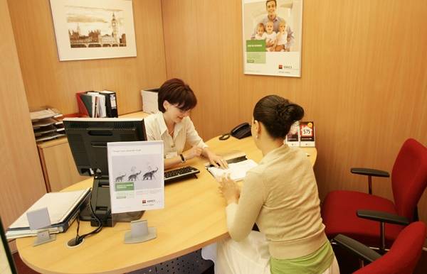 Panaszáradat a bankok ellen