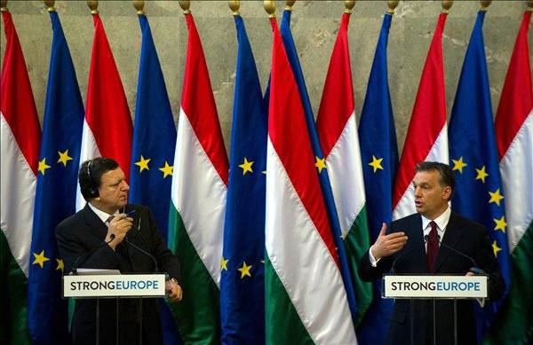 Orbán: kezdődik a mulatság