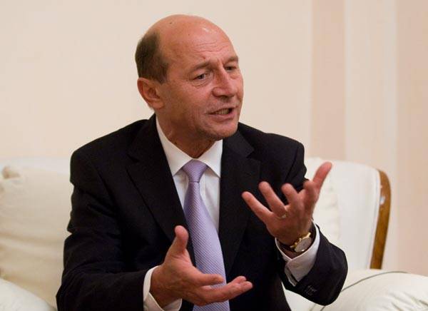  Traian Băsescu mindenkit bírál