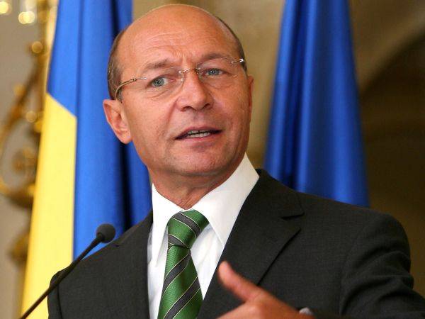 Felzaklatta a kormányoldalt Băsescu