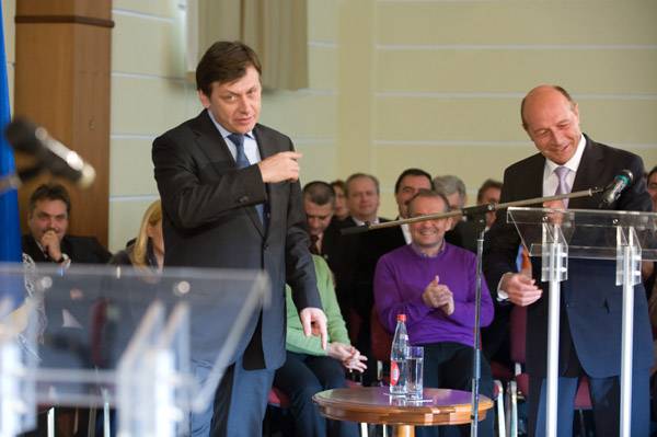 Kolozsváron vitázott Traian Băsescu és Crin Antonescu