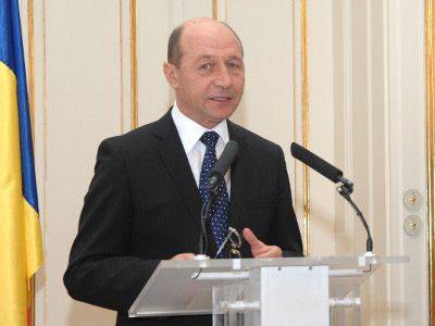 Traian Băsescu aláírta a tanügyi törvényt