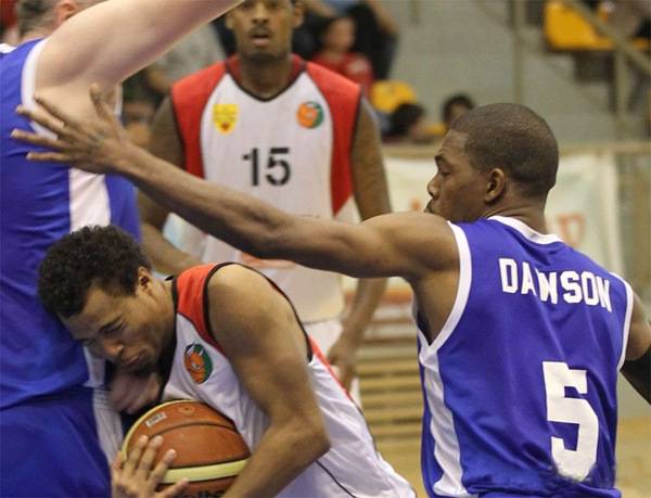 Kosárlabda: öt erdélyi klub a rájátszásban