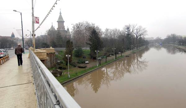 Árvízveszély a Bégán 