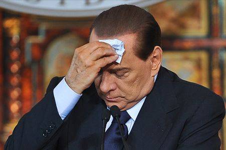 November végén lemond Berlusconi 