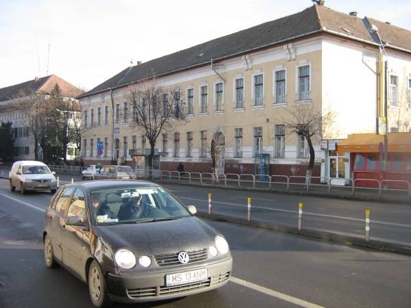 Marosvásárhely: az igazgató hallani sem akar a Bernády iskoláról