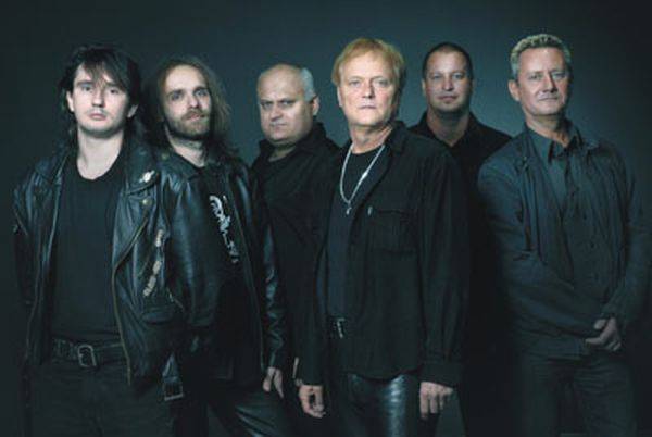 Új lemezzel hangol a közelgő 30. születésnapra a Bikini együttes