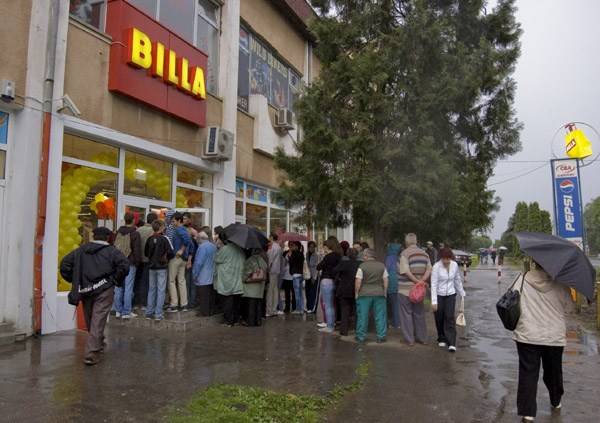 Billa nyílt Nagykárolyban és Nagyszebenben