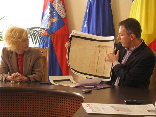 Helyreállították a nagyváradi időkapszula dokumentumait