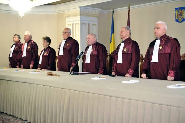 Meghosszabbított agónia: várhatóan pénteken dönt az alkotmánybíróság a megszorító intézkedésekről