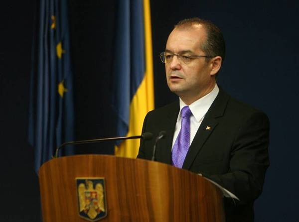 Felelősségvállalás a választások összevonásáért