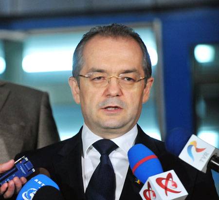 Szó sincs béremelésről: megszorításokat is tartalmaz a jövő évi költségvetés