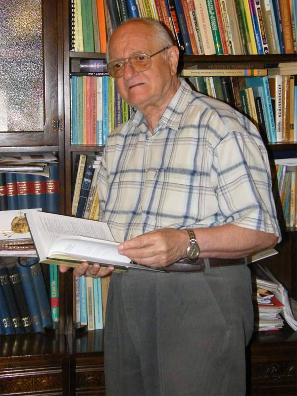 Fél évszázada az orvosi egyetemi katedrán