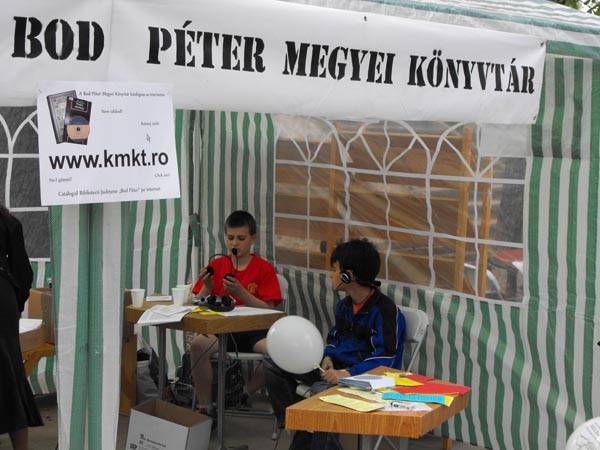 Látássérülteknek szánt és idegen nyelvű részleget hoznak létre a sepsiszentgyörgyi könyvtárban