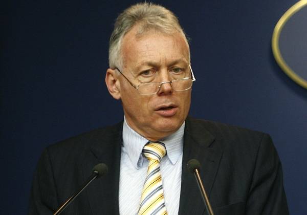 Drasztikusan emelik a regisztrációs adót