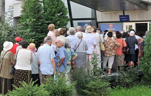 Másfél millió euró tűnt el Credit Europe Bank brassói ügyfeleinek számláiról