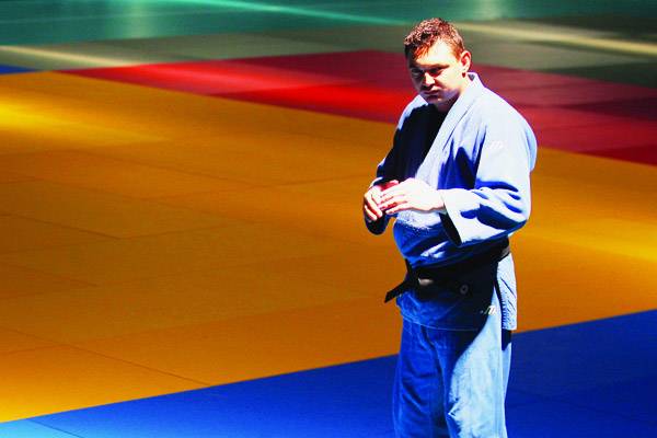 Kizárták a gyilkossági kísérlettel vádolt dzsúdósokat