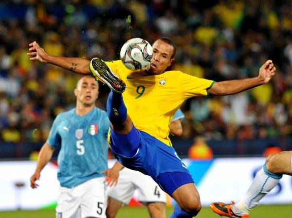 A brazilok és az amerikaiak léptek tovább