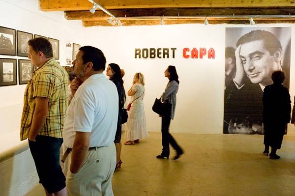 A háború fotóriportere Árkoson