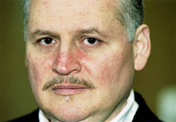 Nagy hazafinak tartja Ceauşescut a világ egyik legnagyobb terroristája