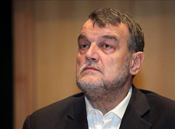 Cselényi László halálára – Selmeczi György zeneszerző nekrológja