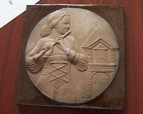 Új plakett a Régizene Fesztivál fellépőinek