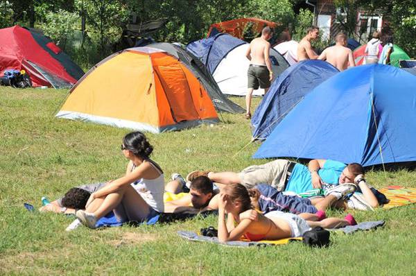 &bullet;  Fotó: Bone Ewald