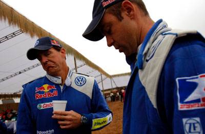 Carlos Sainz feladta a Dakar Ralit