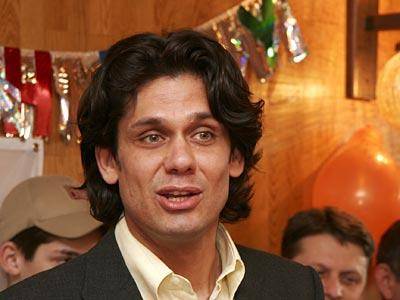 Deutsch-Kelemen-Toró összefejelés a Facebook-on 