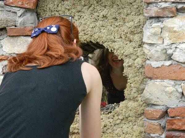 Négy ország hat képzőművészeti egyetemének alkotói dolgoztak együtt Gyergyószárhegyen