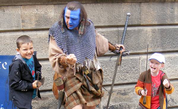 Edinburghban jó magyarnak lenni