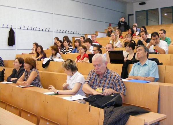 Bővülő egyetemi kínálat 