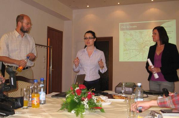 Ezrek kerülnek utcára 