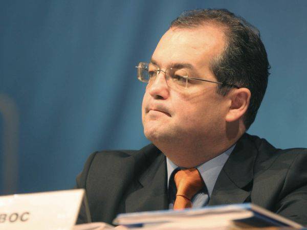 Lemondott a Boc-kormány