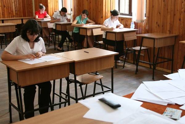 A tilalom ellenére protokollpénzt gyűjtöttek a csíkszeredai gimnáziumokban