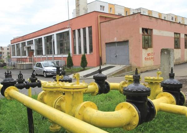 Elzárja a csapot az RFV