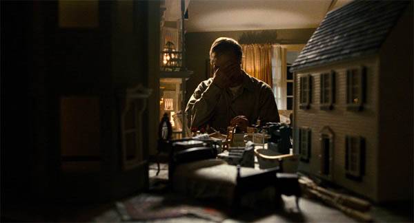 Közelkép: gyilkosság és poézis a köztes létben