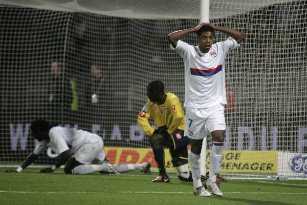 Kikapott a Chelsea, a Liverpool és a Lyon