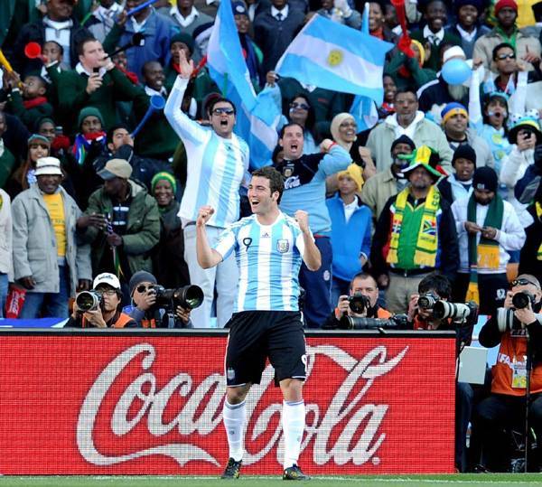 Argentína jobb volt egy Higuaínnal